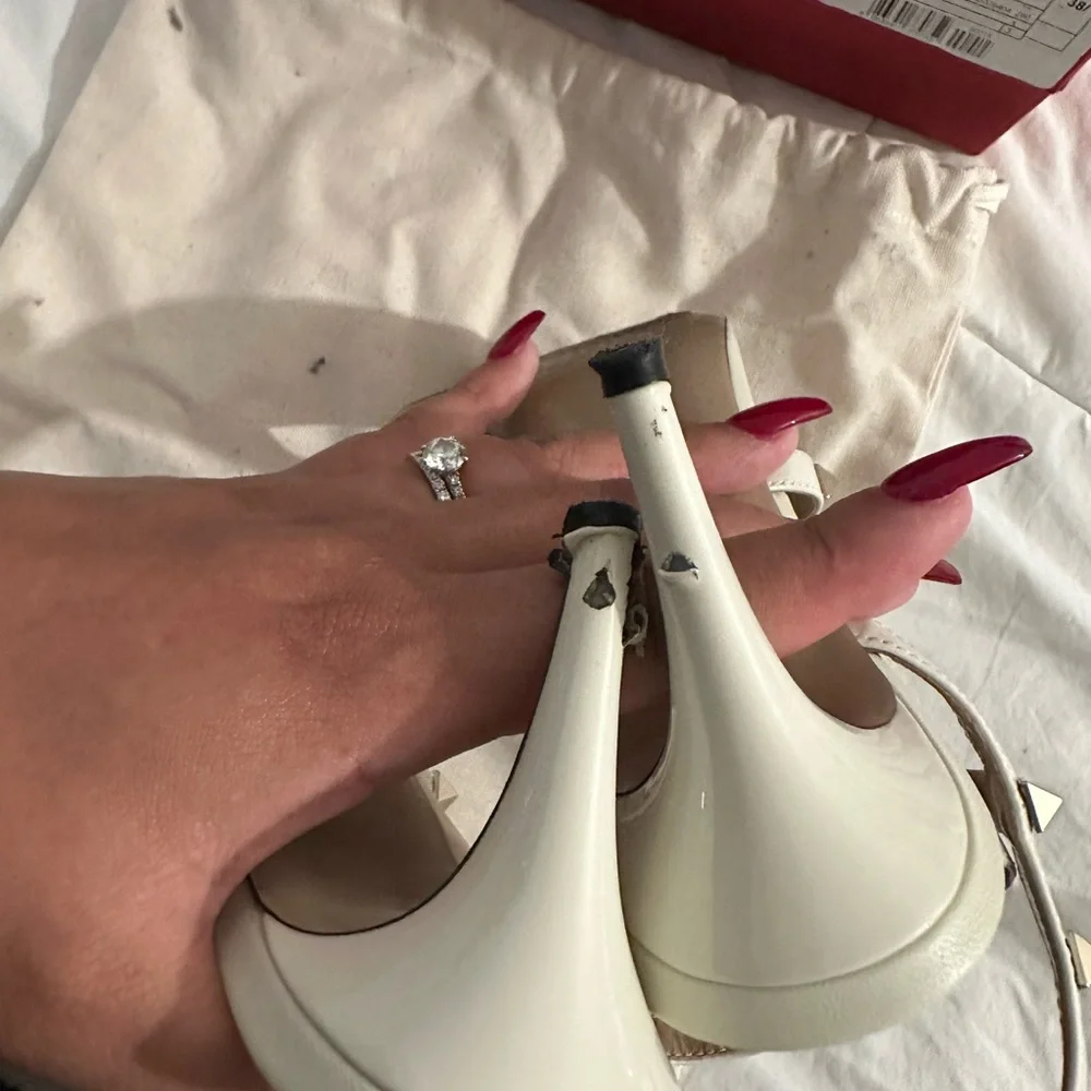 Valentino Garavani Rockstud Leather Heels Sandals Size EU 38.5 (Approx. US 8.5) - Picture 8 of 10